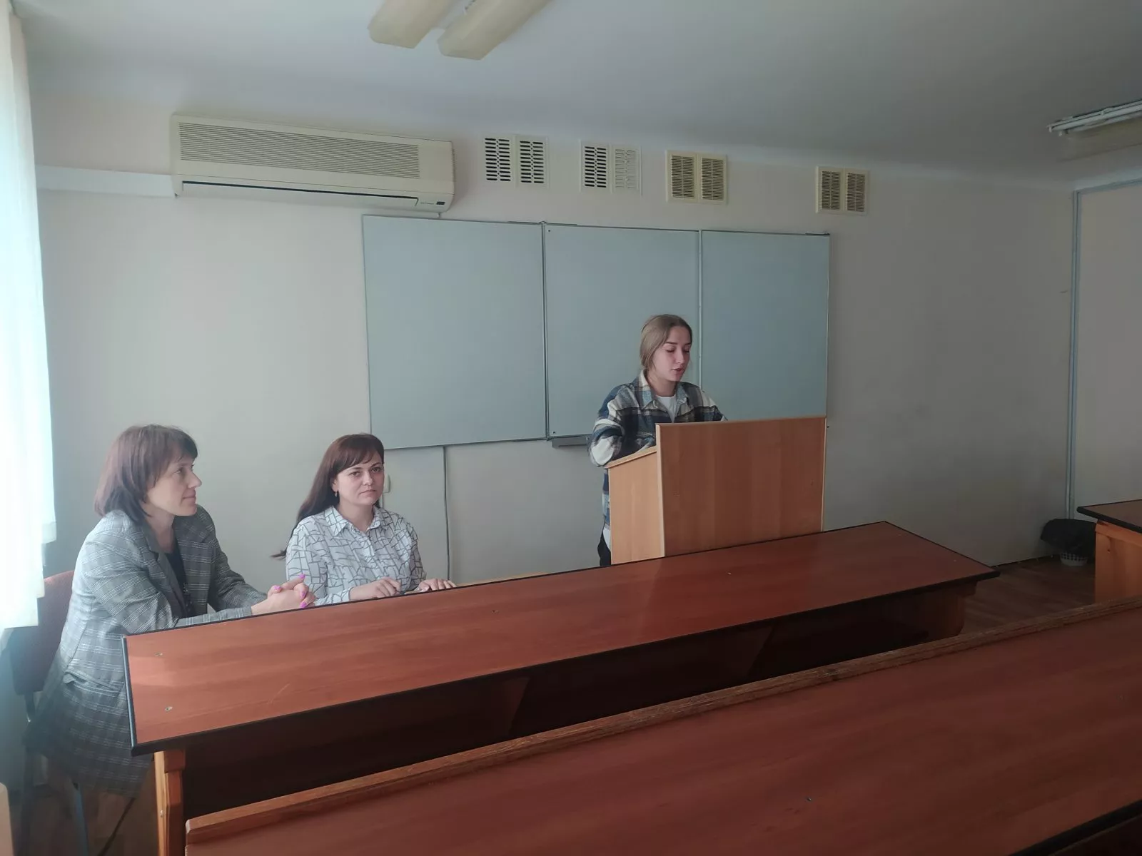 економісти