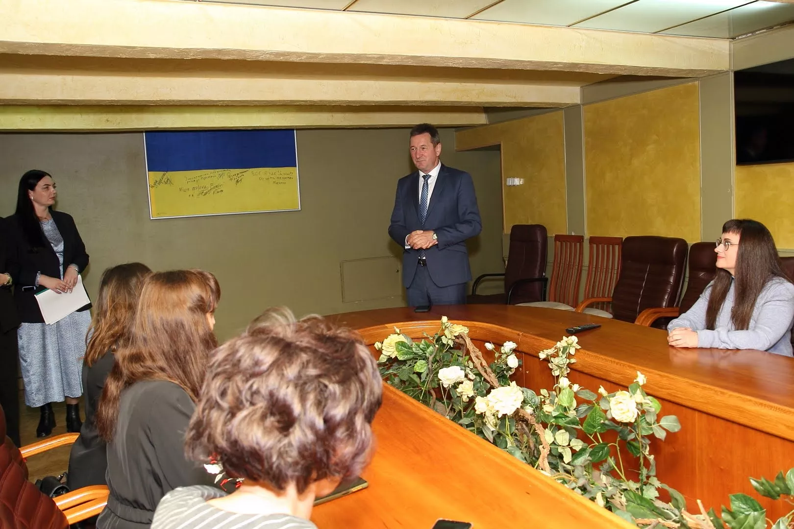 контракти