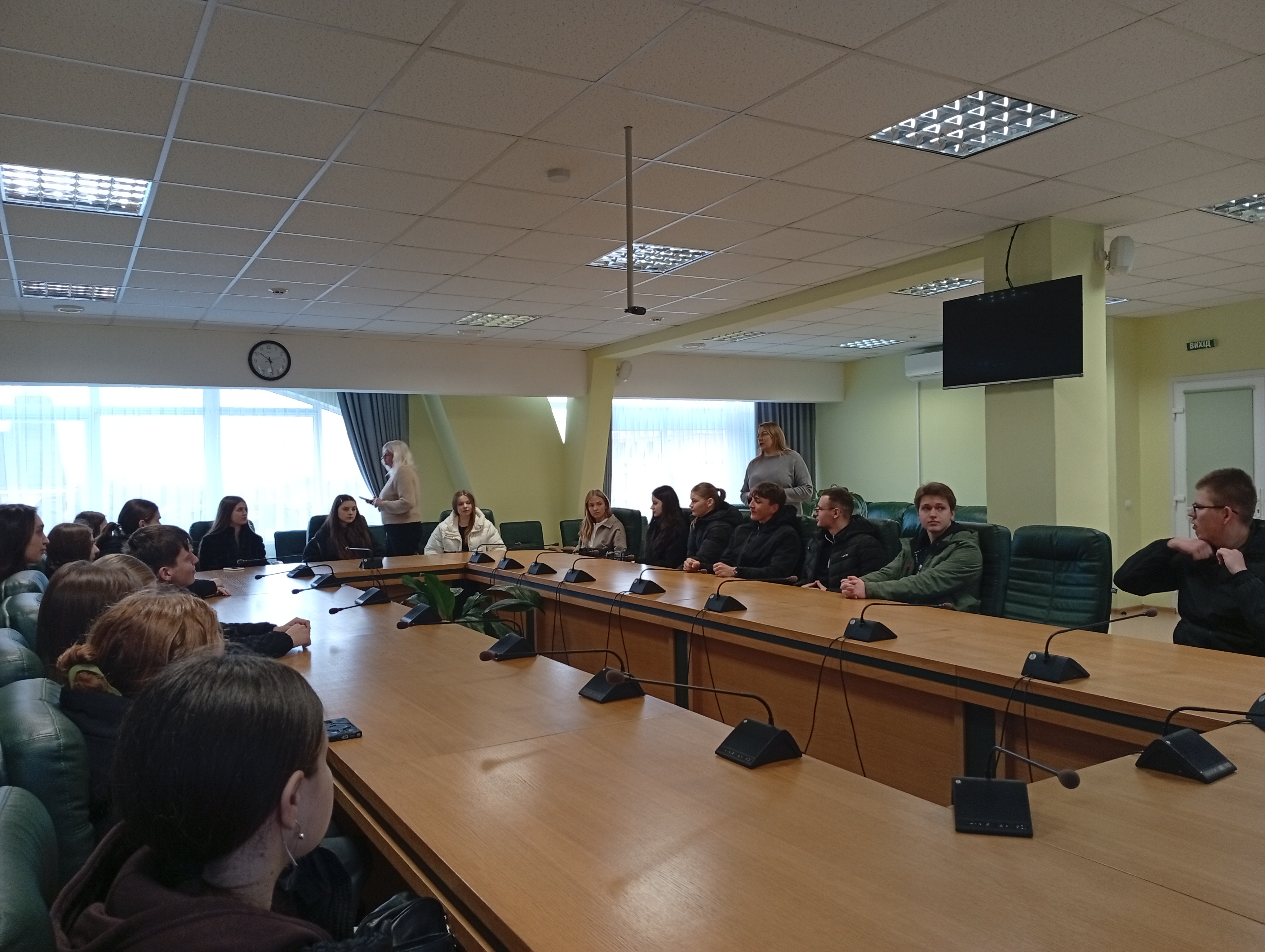 Освітній візит менеджерів у ЦНАП