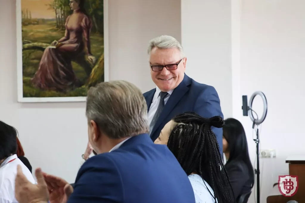 Суспільство