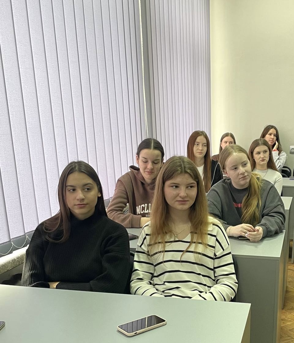 Професія соціального працівника як вагомий складник раннього відновлення країни