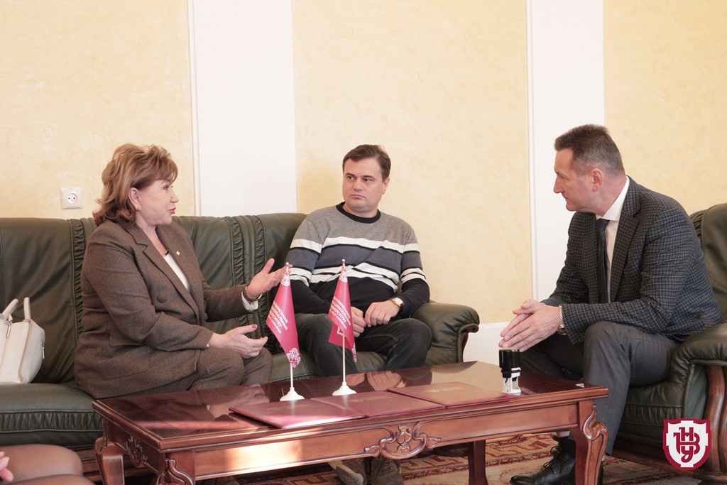 Суспільство