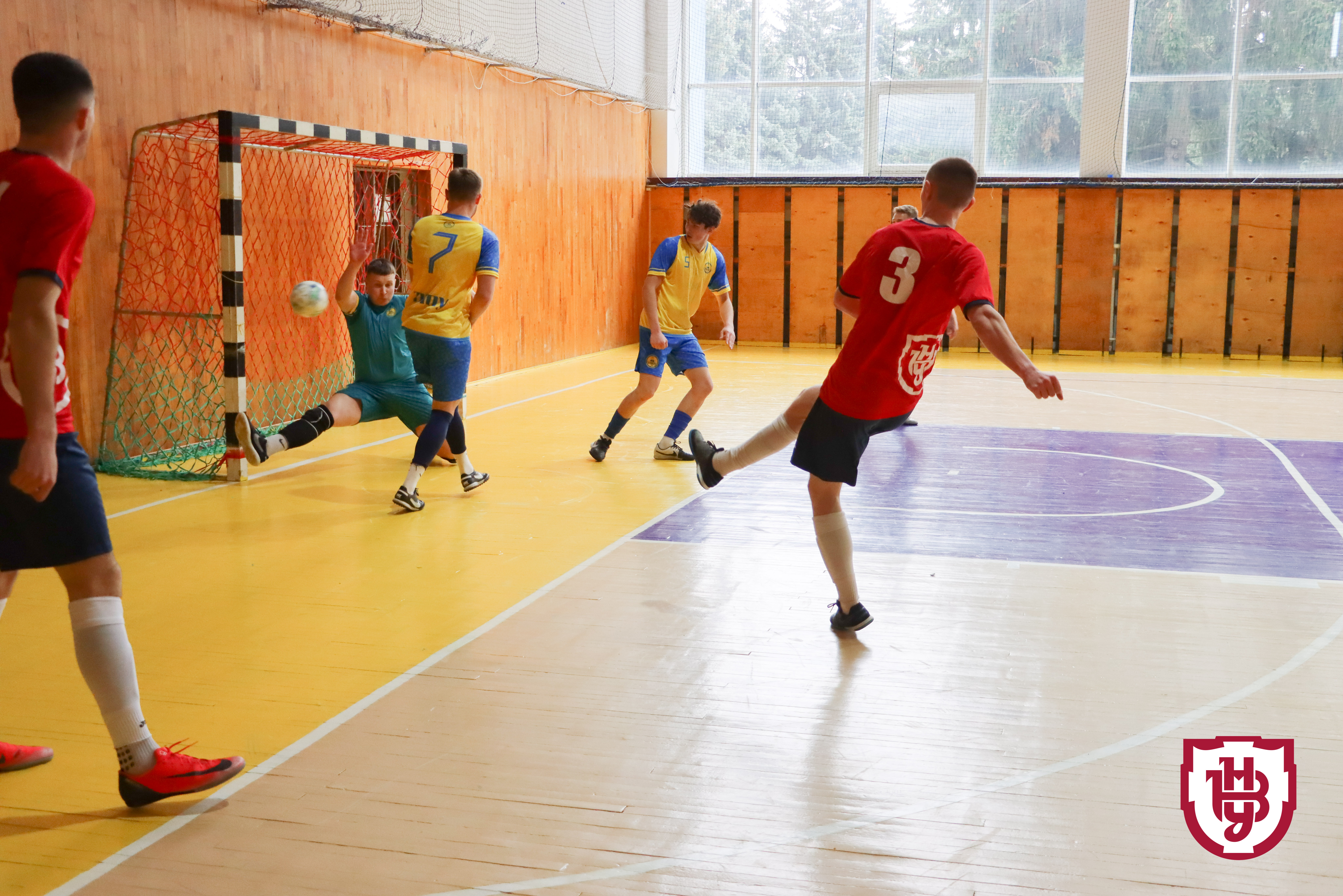 турнір