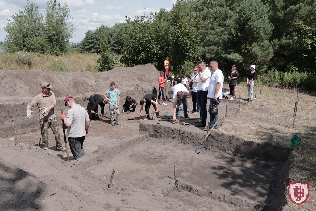 Суспільство